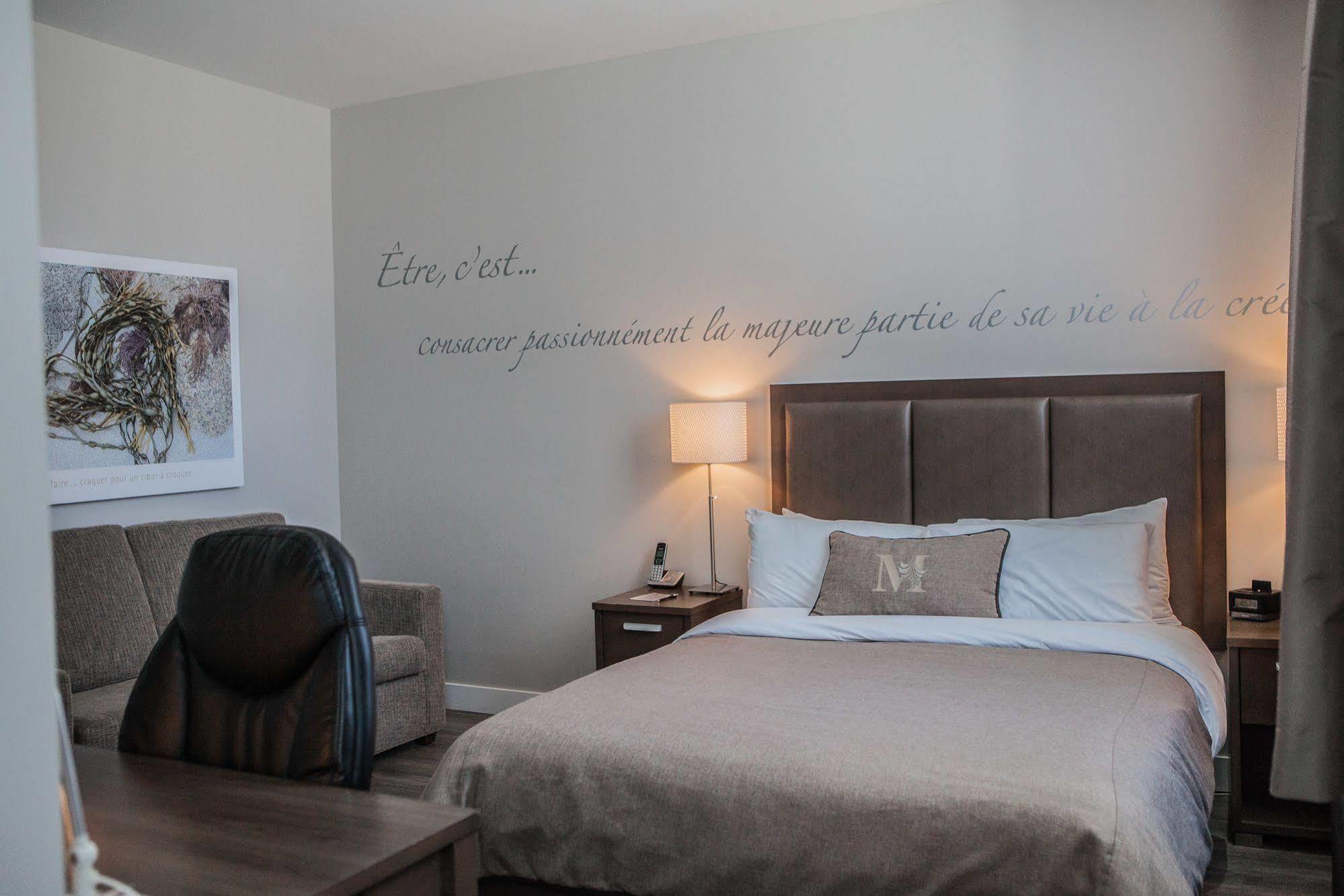Montfort 4*